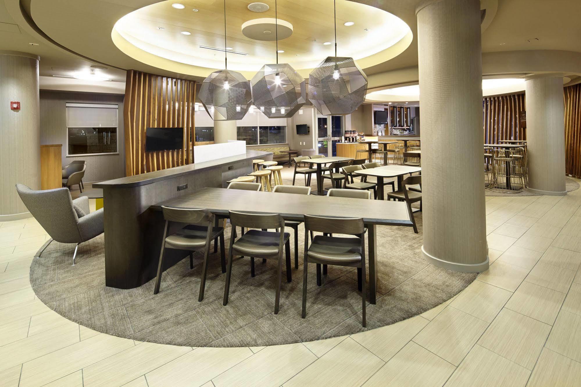 Springhill Suites By Marriott Chicago Waukegan/Gurnee Eksteriør bilde